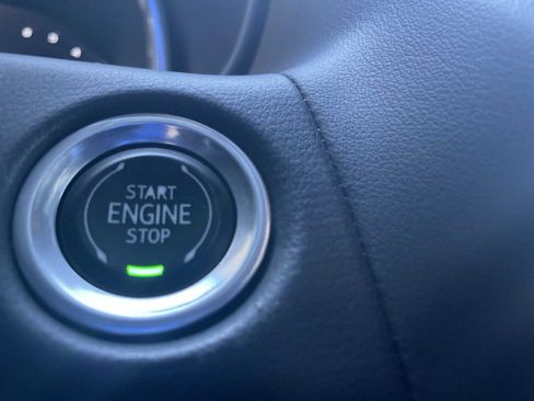 Certified 2023 GMC Yukon SLT image 16