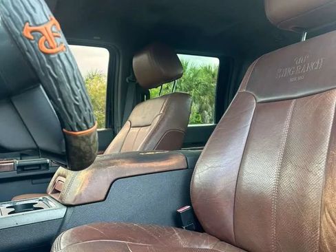 Used 2012 Ford F250 King Ranch w/ King Ranch w/Chrome Pkg AWD/4WD image 9