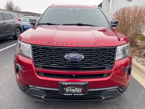 Used 2019 Ford Explorer Sport image 2