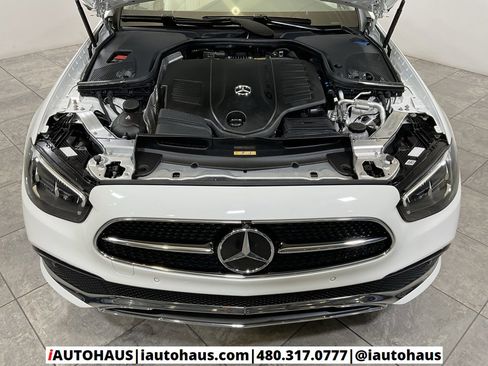 Used 2022 Mercedes-Benz E 450 4MATIC Cabriolet image 9