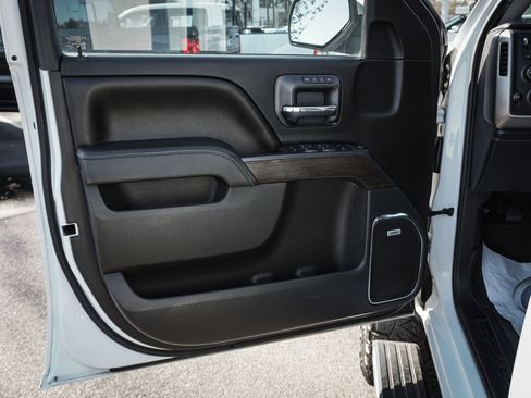 Used 2017 GMC Sierra 1500 Denali w/ Denali Ultimate Package image 14