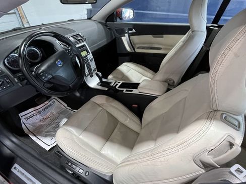Used 2011 Volvo C70 T5 image 7
