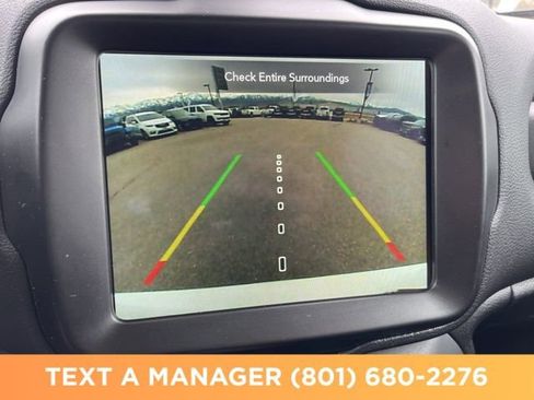 Used 2022 Jeep Renegade Trailhawk w/ Trailer Tow Group AWD/4WD image 21