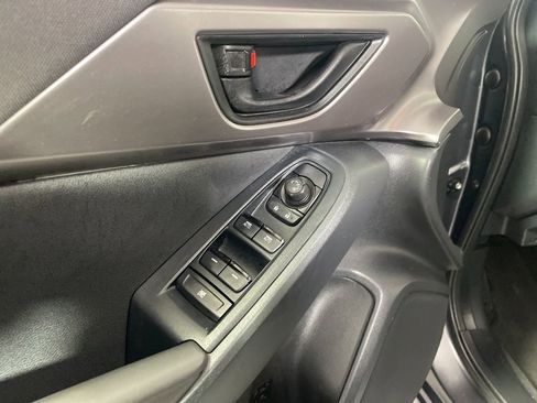 Used 2025 Subaru Impreza 2.0i AWD/4WD image 9