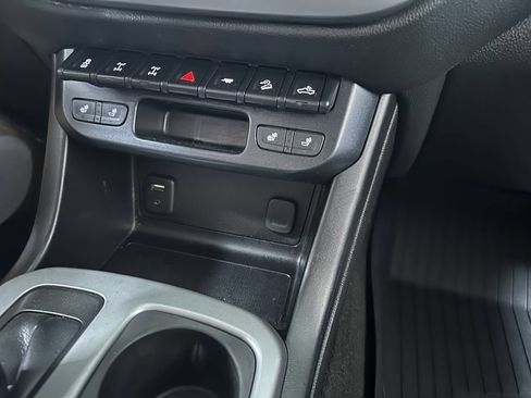 Used 2018 Chevrolet Colorado ZR2 AWD/4WD image 27