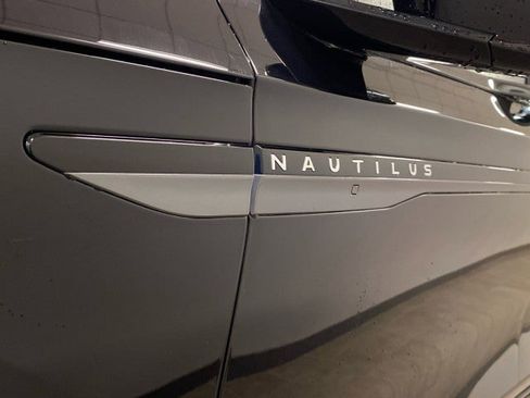 New 2026 Lincoln Nautilus Reserve w/ Jet Appearance Package image 13