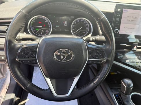 Used 2023 Toyota Camry XLE w/ Cold Weather Package FWD image 19