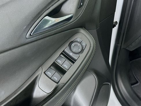 Used 2025 Buick Encore GX Preferred FWD image 15