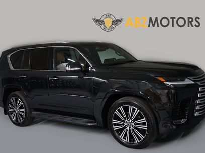 Used 2026 Lexus LX 600 4WD w/ Luxury Package