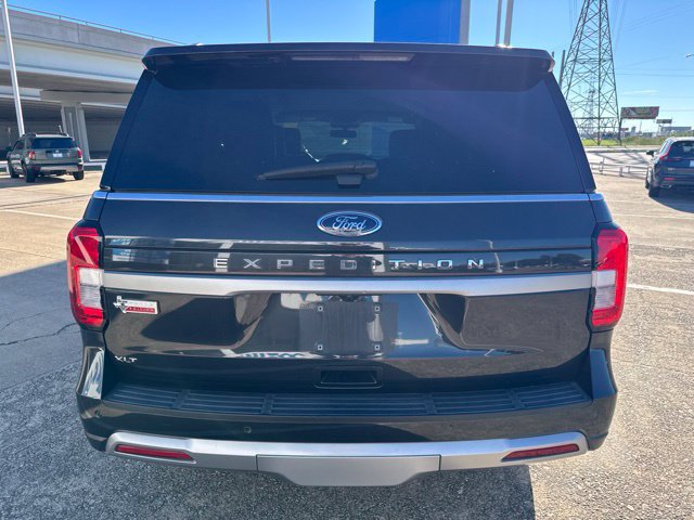 Used 2023 Ford Expedition XLT RWD image 3