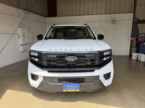 Certified 2025 Ford Expedition Max Active AWD/4WD image 30
