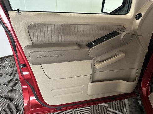 Used 2007 Ford Explorer Sport Trac XLT image 10