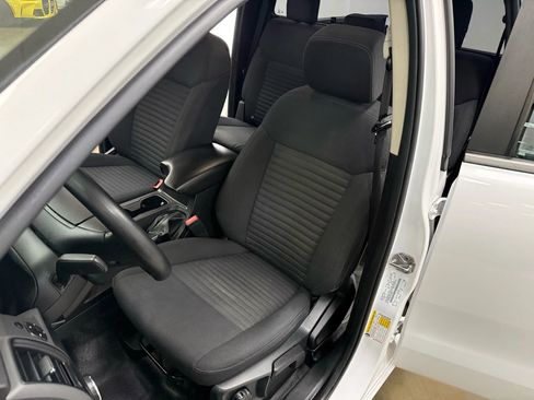 Used 2019 Ford Ranger XL w/ Equipment Group 101A Mid image 10