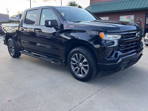 Used 2024 Chevrolet Silverado 1500 RST w/ Convenience Package II AWD/4WD image 3
