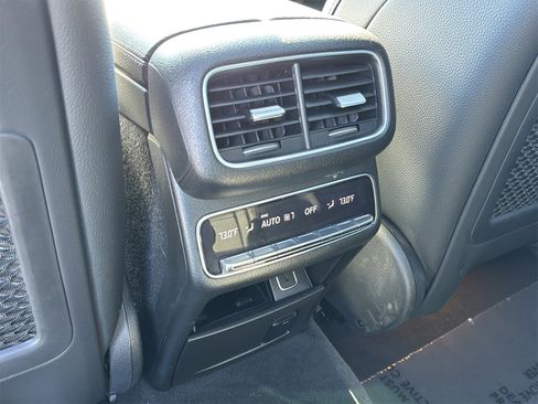 Used 2022 Mercedes-Benz GLS 450 GLS 450 image 12