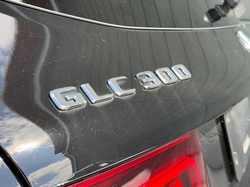 Used 2022 Mercedes-Benz GLC 300 w/ Premium Package Lite image 34