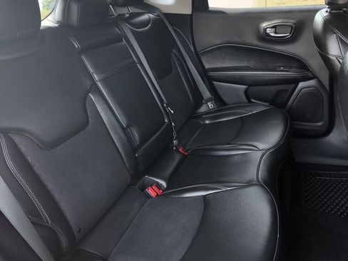 Used 2019 Jeep Compass Latitude w/ Cold Weather Group image 34