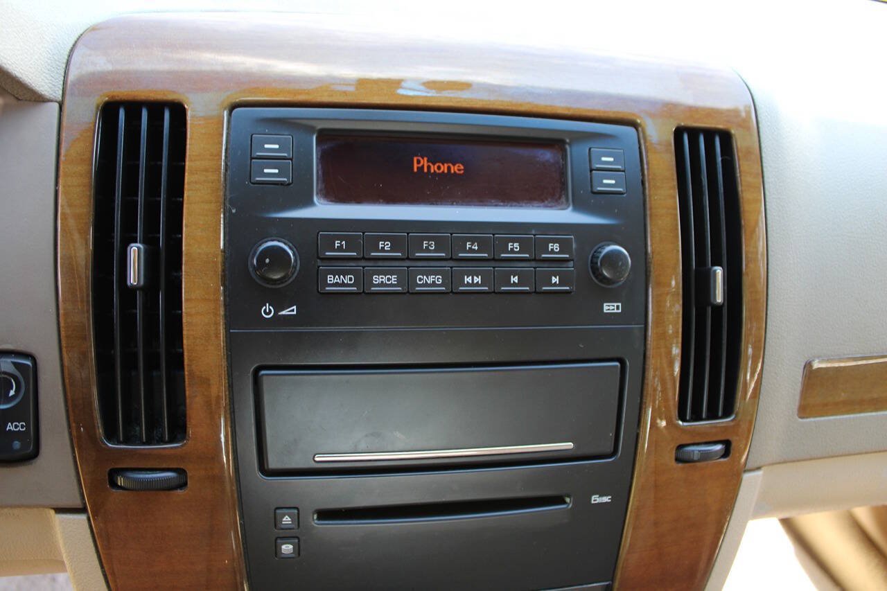 Used 2005 Cadillac STS w/ Preferred Equipment Group RWD image 23