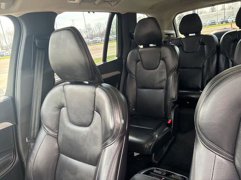 Certified 2024 Volvo XC90 T8 Ultimate image 9