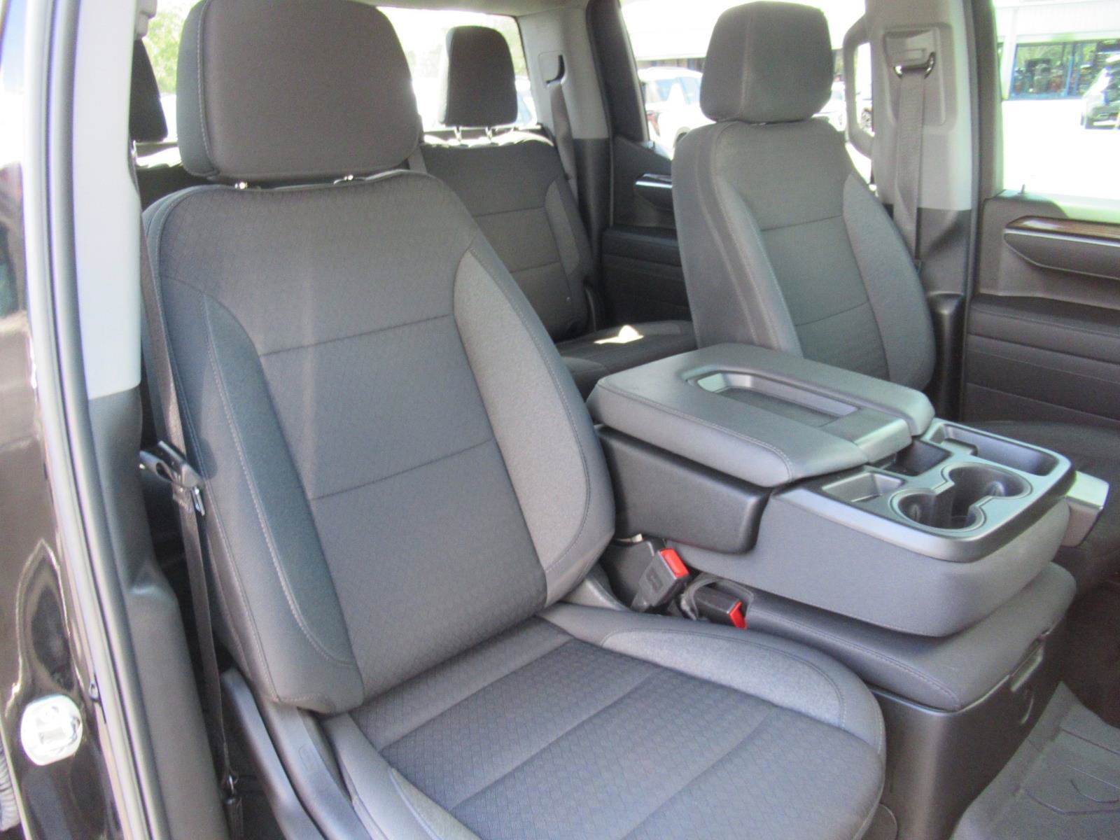 Used 2025 Chevrolet Silverado 1500 LT RWD image 12