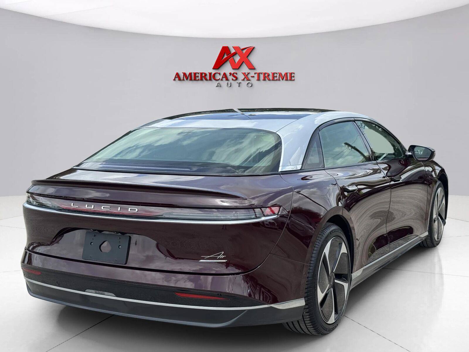 Used 2025 Lucid Air Touring AWD/4WD image 6