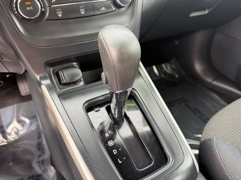 Used 2017 Nissan Sentra FWD image 27