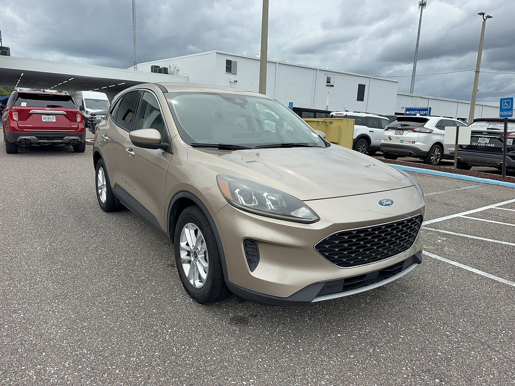 Used 2020 Ford Escape SE FWD image 4