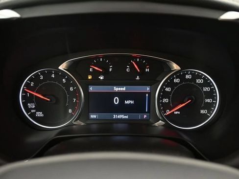 Used 2025 Chevrolet Blazer LT FWD image 9