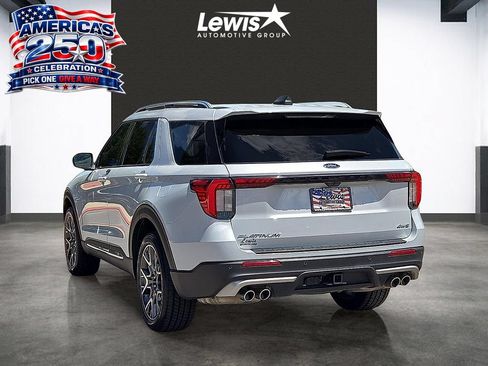 Used 2025 Ford Explorer Platinum w/ Ultimate Package AWD/4WD image 3