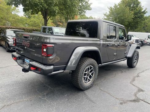 New 2025 Jeep Gladiator Rubicon image 9
