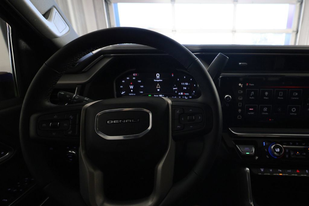 Used 2024 GMC Sierra 2500 Denali w/ Denali Reserve Package AWD/4WD image 20