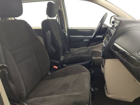 Used 2015 Dodge Grand Caravan American Value Package w/ UConnect Hands-Free Group image 21