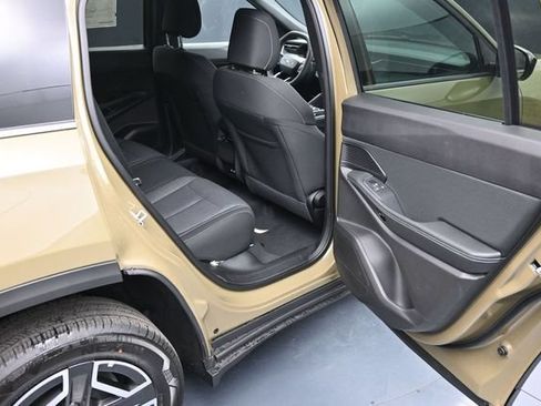 New 2026 Jeep Cherokee Laredo AWD/4WD image 35