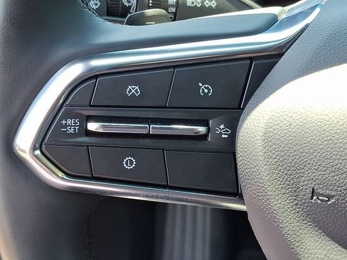 Used 2025 Chevrolet Equinox LT FWD image 15