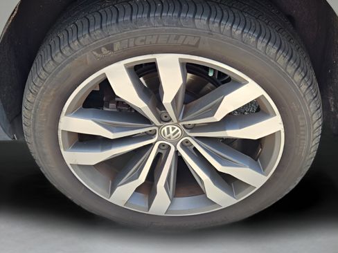 Used 2019 Volkswagen Atlas SEL Premium AWD/4WD image 31