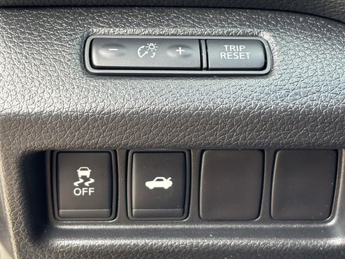 Used 2014 Nissan Altima 2.5 S w/ Sport Value Package image 31