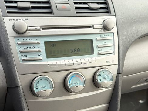 Used 2007 Toyota Camry LE image 21