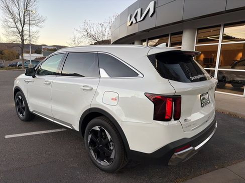 New 2025 Kia Sorento EX image 5