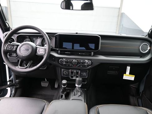 New 2026 Jeep Gladiator Sport AWD/4WD image 24