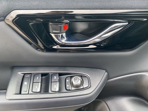 Used 2025 Subaru Forester Limited image 27