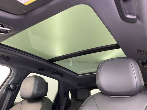 Certified 2023 Porsche Cayenne AWD/4WD image 18