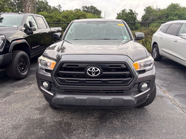 Used 2017 Toyota Tacoma SR5 w/ Tow Package RWD image 2