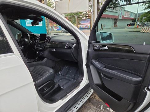 Used 2019 Mercedes-Benz GLS 450 4MATIC image 7