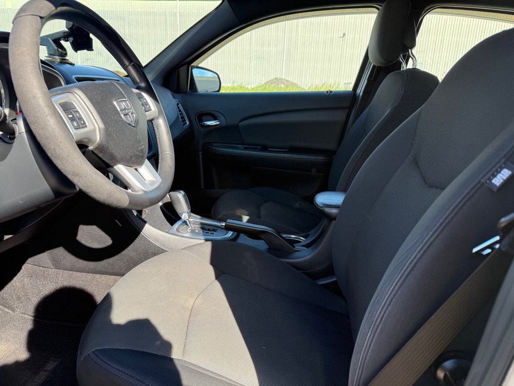 Used 2011 Dodge Avenger Mainstreet FWD image 7