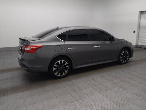 Used 2019 Nissan Sentra SR FWD image 10