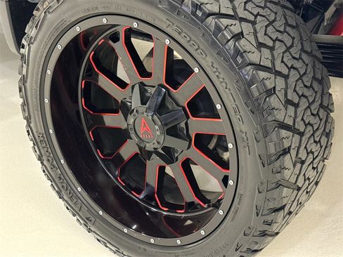 Used 2024 Chevrolet Silverado 2500 LT w/ Texas Edition image 15