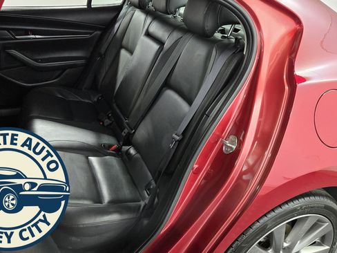 Used 2023 MAZDA MAZDA3 s image 22