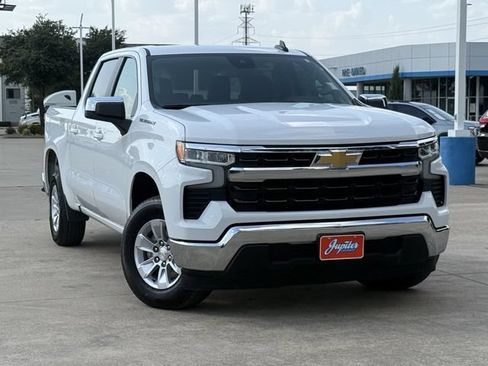 Certified 2026 Chevrolet Silverado 1500 LT RWD image 3