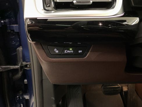 Used 2025 BMW X1 xDrive28i w/ Technology Package image 18