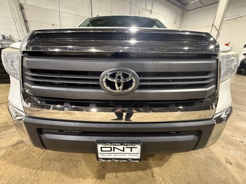 Used 2015 Toyota Tundra SR5 w/ SR5 Upgrade Package image 7